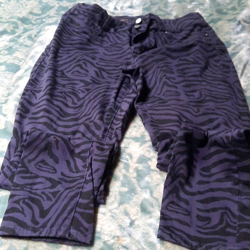 NWOT zebra strip jeans size 14